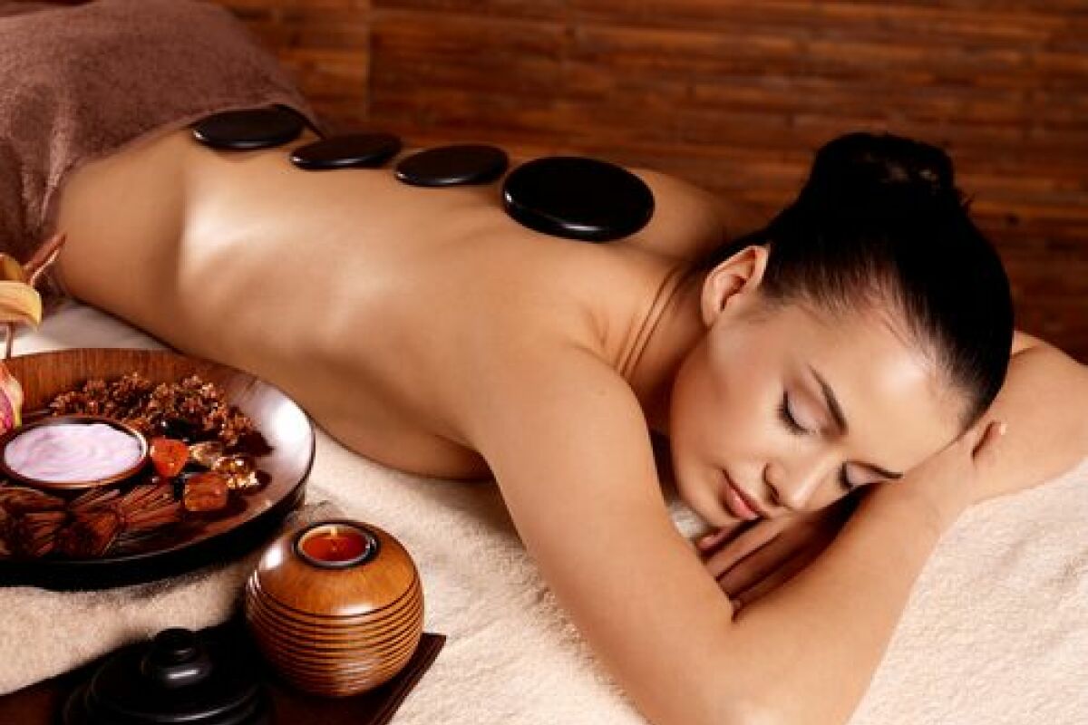 Massage aux Pierres Chaudes